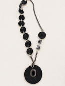 COLAR COURO PRETO BOLINHAS